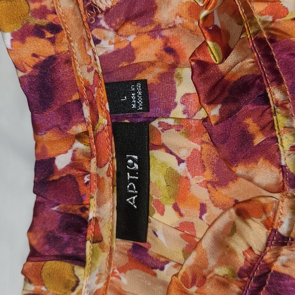 [EUC] Apt. 9 Blouse, Autumn Watercolors - Silky, Beautiful Top w/ Ruffles -Large - Picture 14 of 16